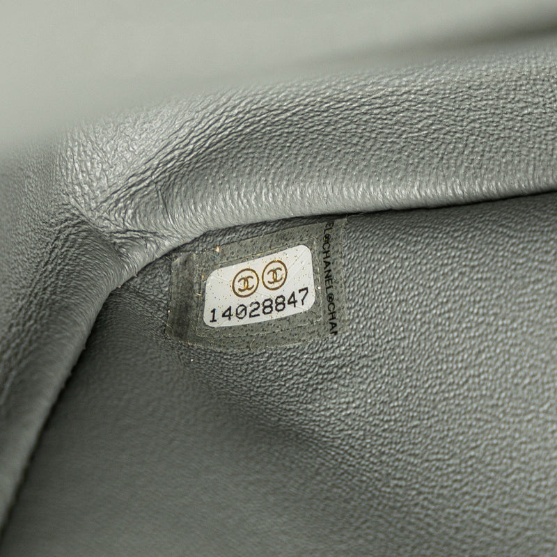 Caviar and Iridescent Calfskin Reissue 2.55 Double Flap 226 - Image 7