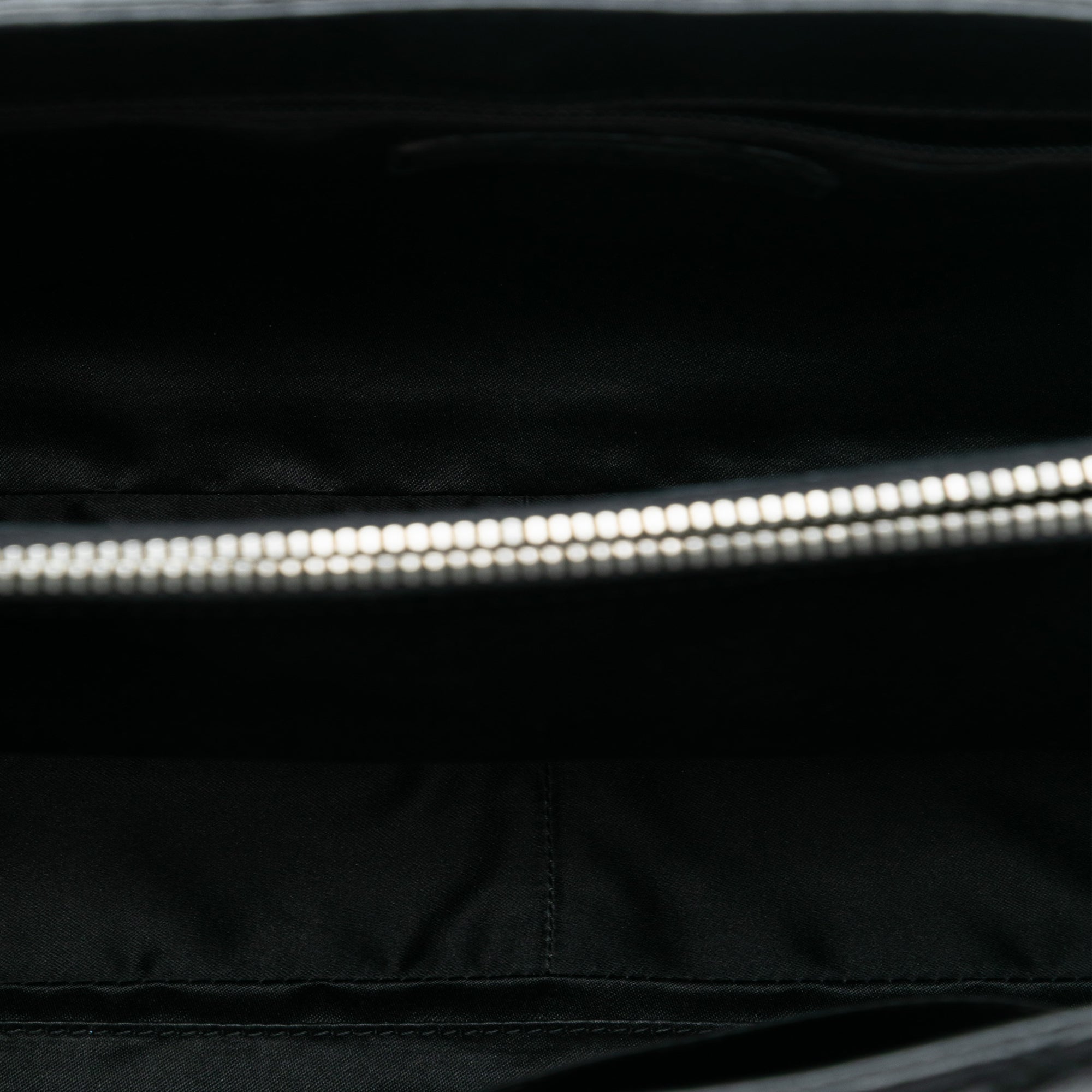 Caviar Grand Shopping Tote - Image 4
