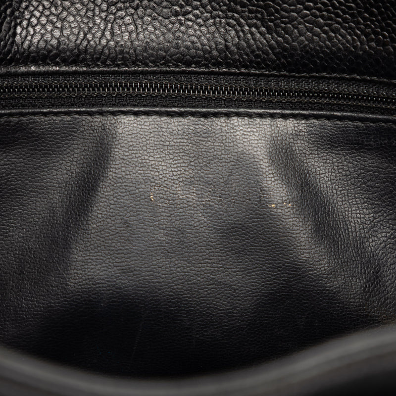 CC Caviar Front Pocket Shoulder Bag - Image 5