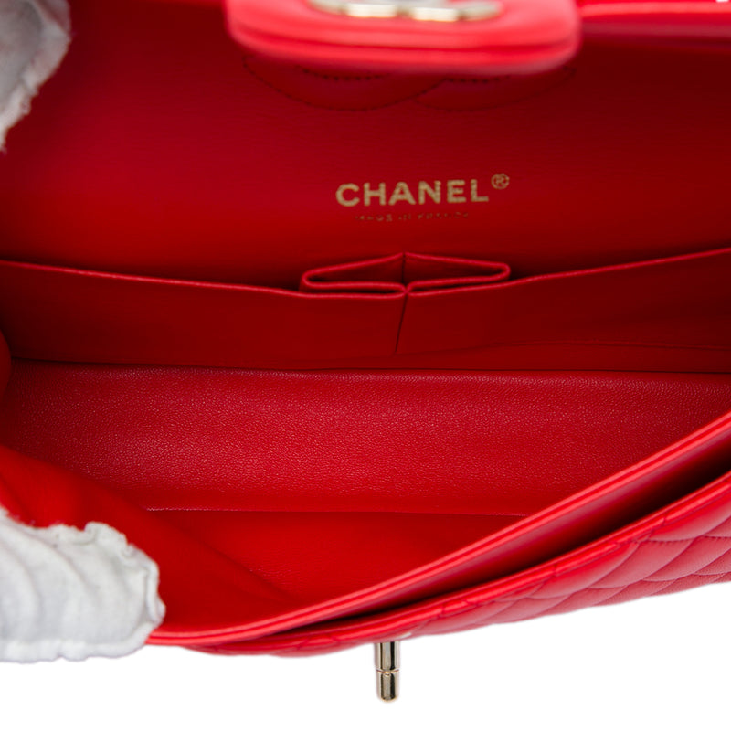 Medium Classic Lambskin Double Flap - Image 4