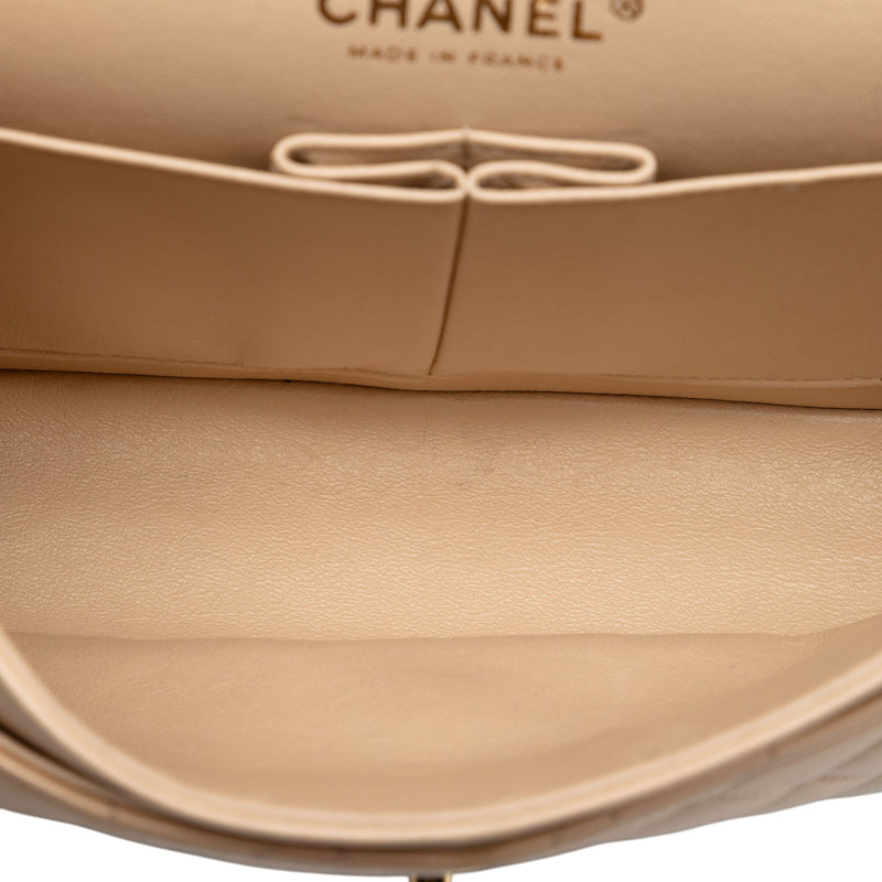 Medium Classic Lambskin Double Flap - Image 4