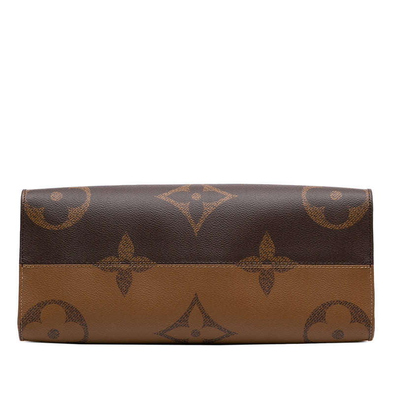 Monogram Reverse Giant OnTheGo MM - Image 3