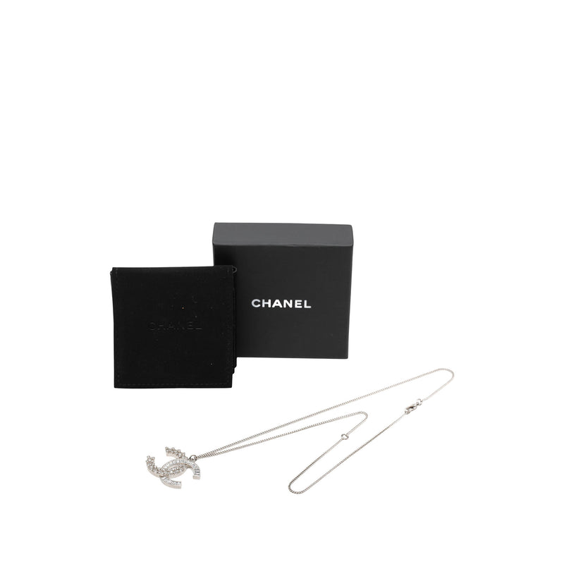 CC Brass and Strass Pendant Necklace - Image 7