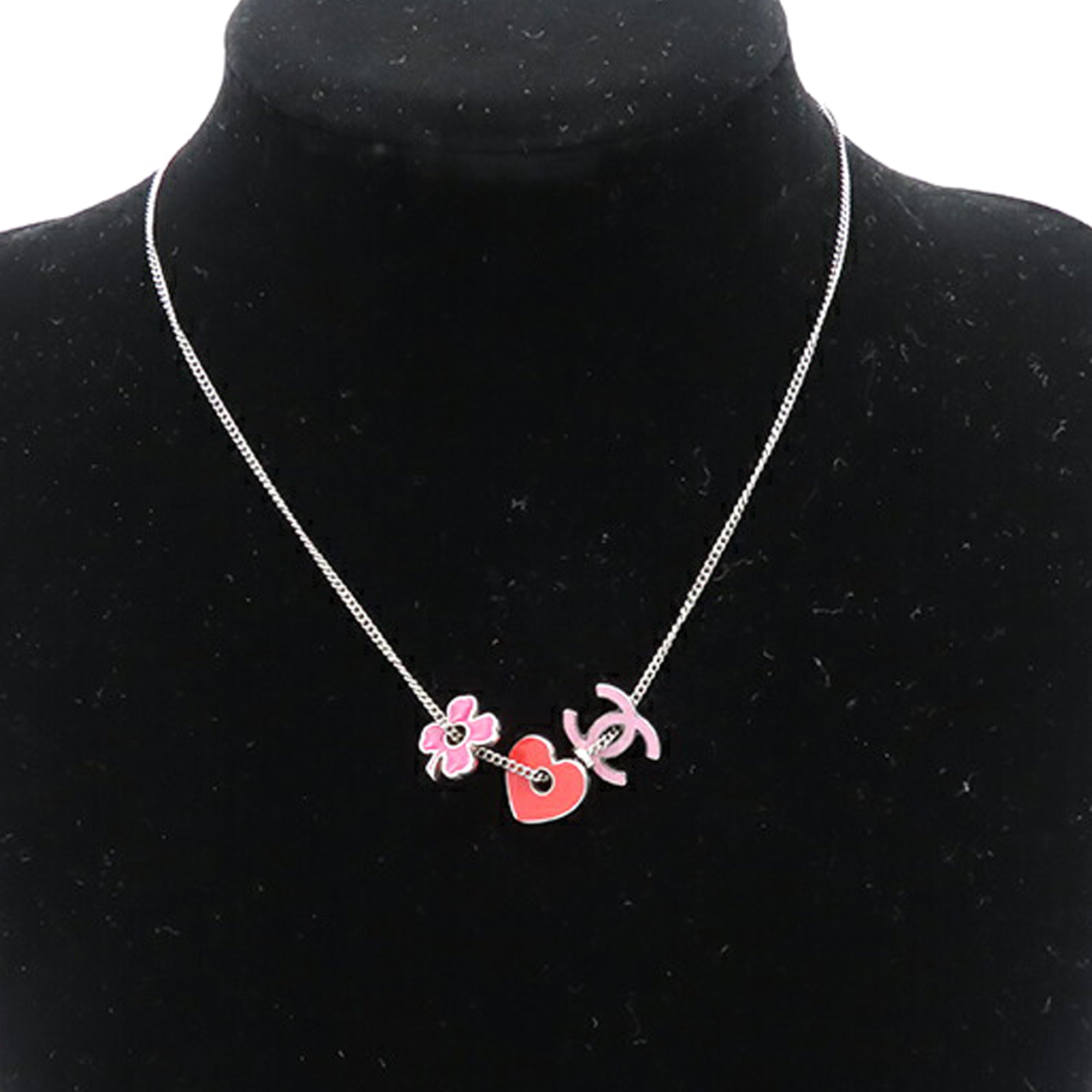 CC Silver Plated Enamel Heart and Clover Charm Pendant Necklace - Image 9