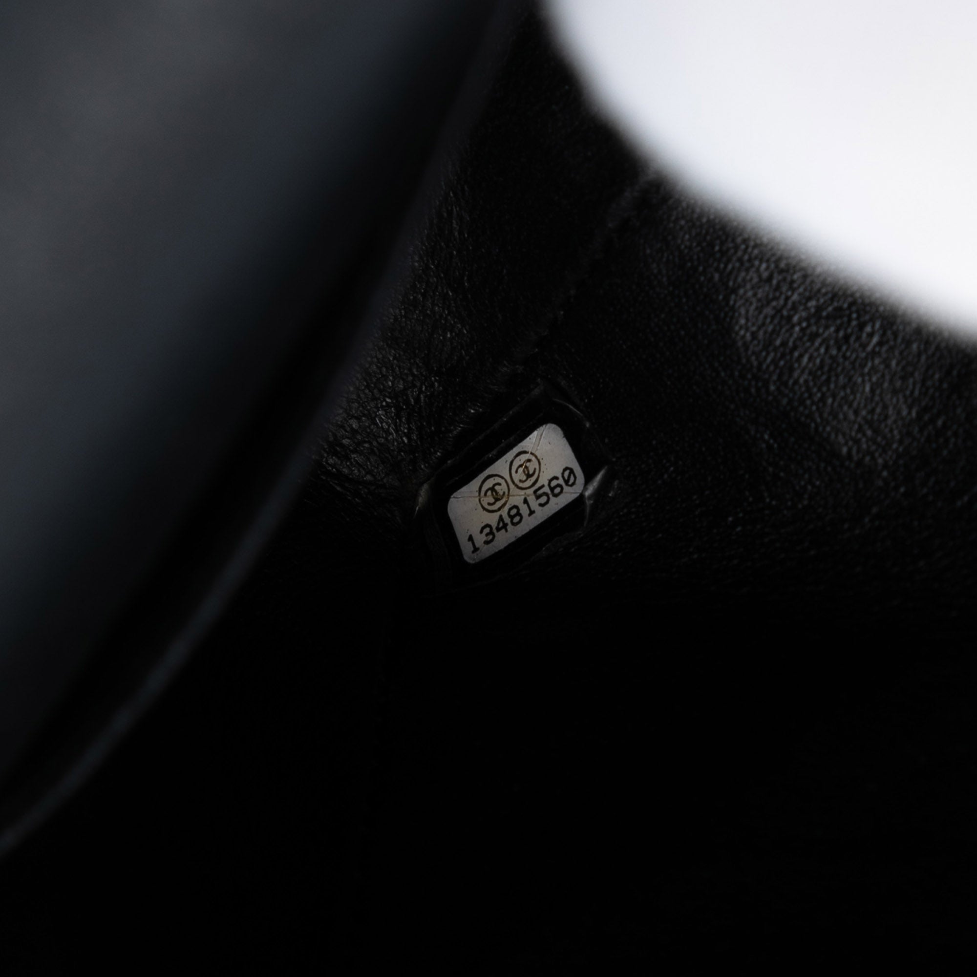Medium Classic Caviar Double Flap - Image 6