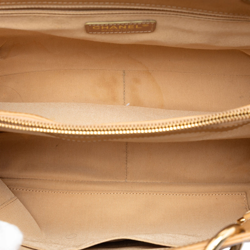 Caviar Grand Shopping Tote - Image 4