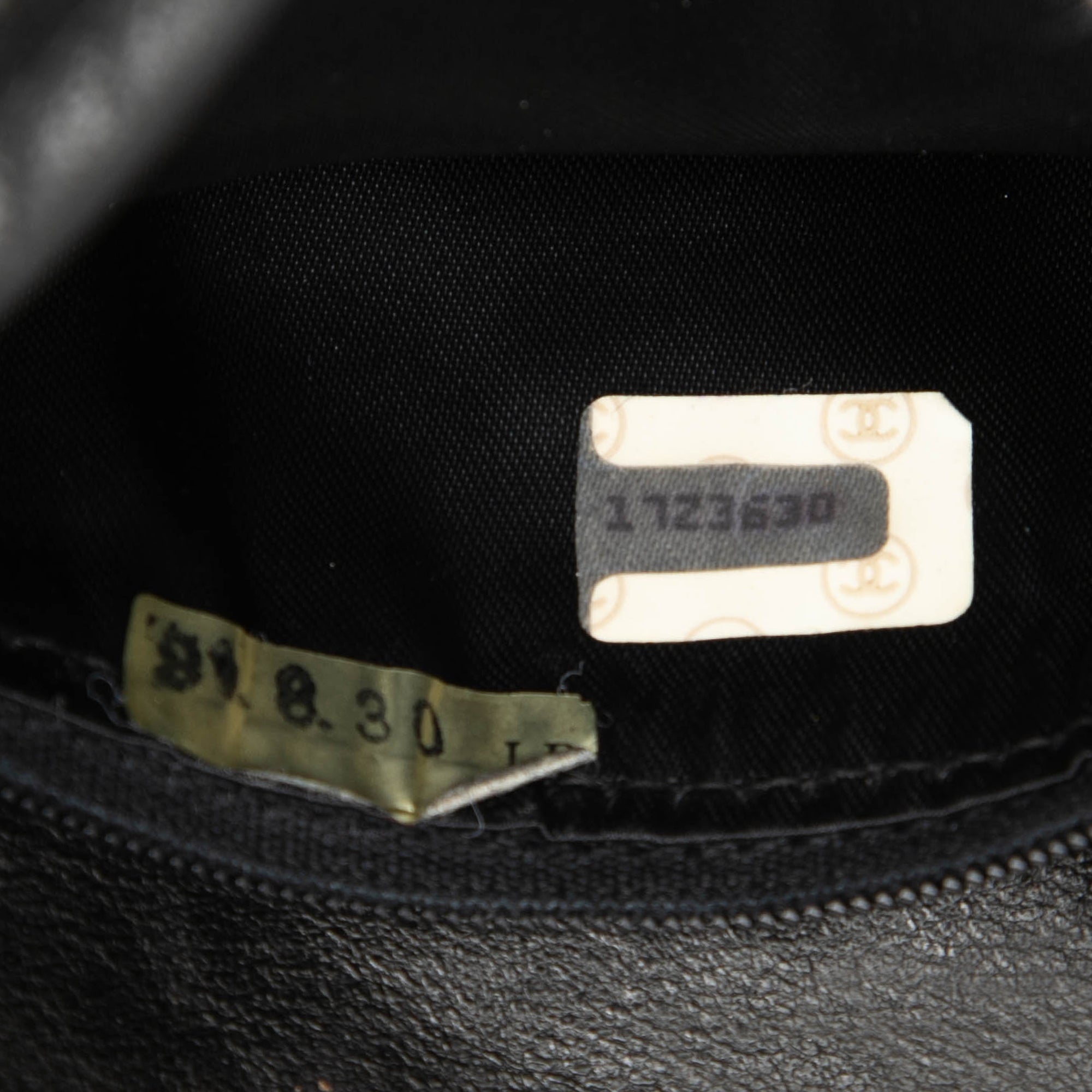 CC Quilted Lambskin Tassel Camera Bag - Image 6