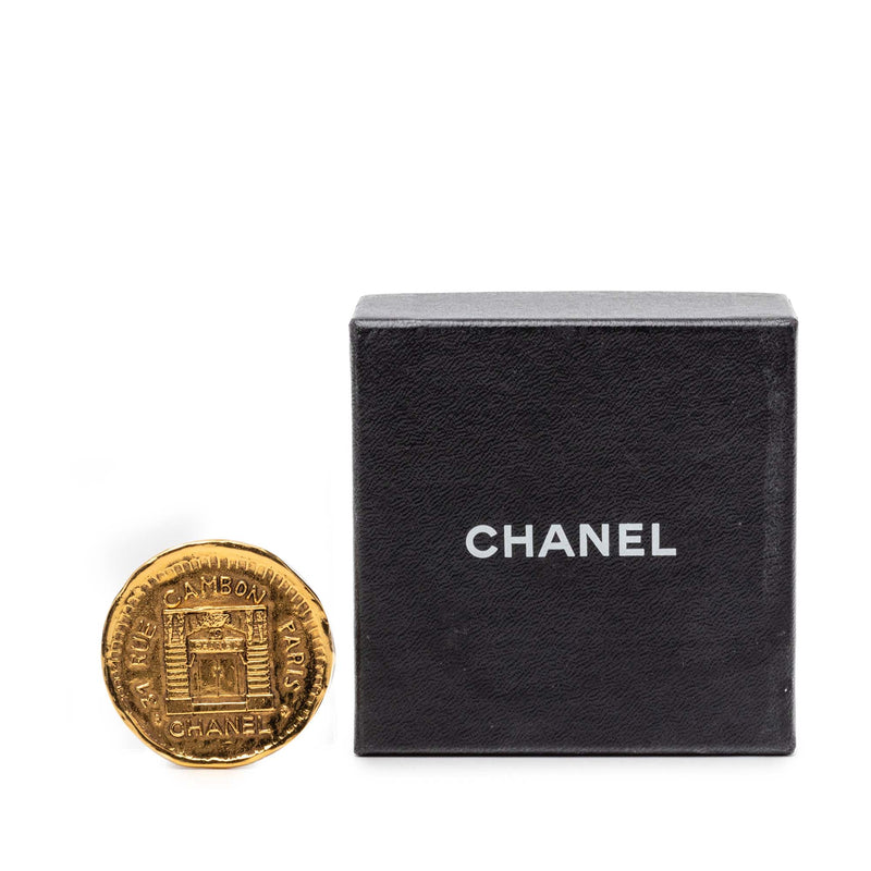 Gold Plated 31 Rue Cambon Medallion Pin Brooch - Image 4