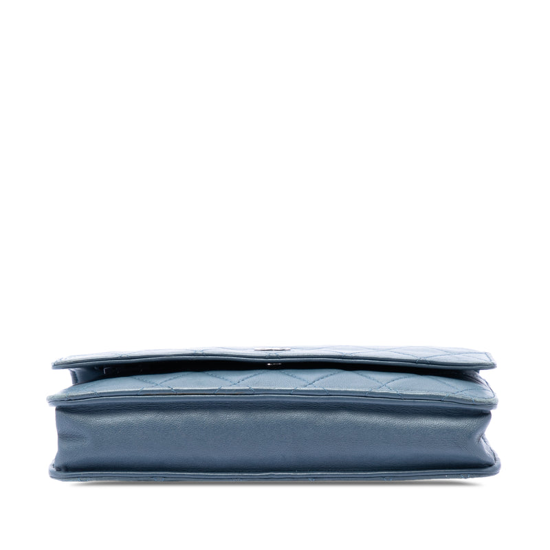 CC Quilted Lambskin Wallet On Chain - Image 3