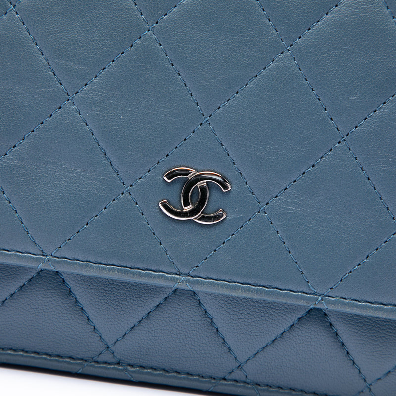 CC Quilted Lambskin Wallet On Chain - Image 5