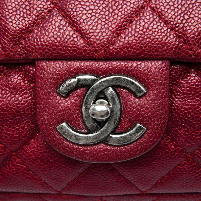 Jumbo Quilted Iridescent Caviar Easy Flap - Image 5