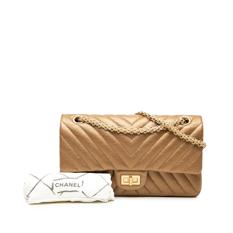 Chevron Metallic Aged Calfskin Reissue 2.55 Double Flap 225 - Image 7