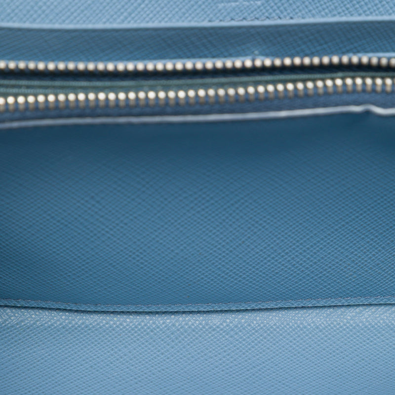 Saffiano Wallet On Chain - Image 4