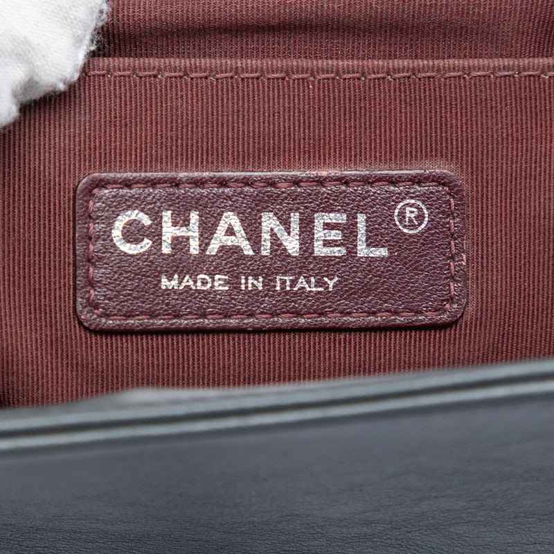 Old Medium Chevron Lambskin Boy Flap - Image 5