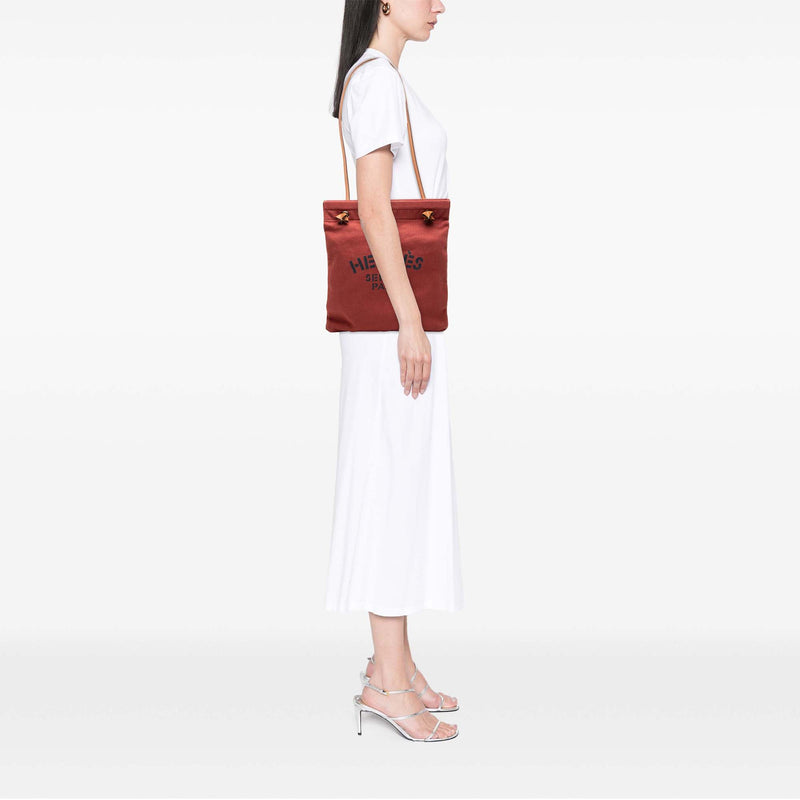 Toile Aline Grooming Bag MM - Image 7