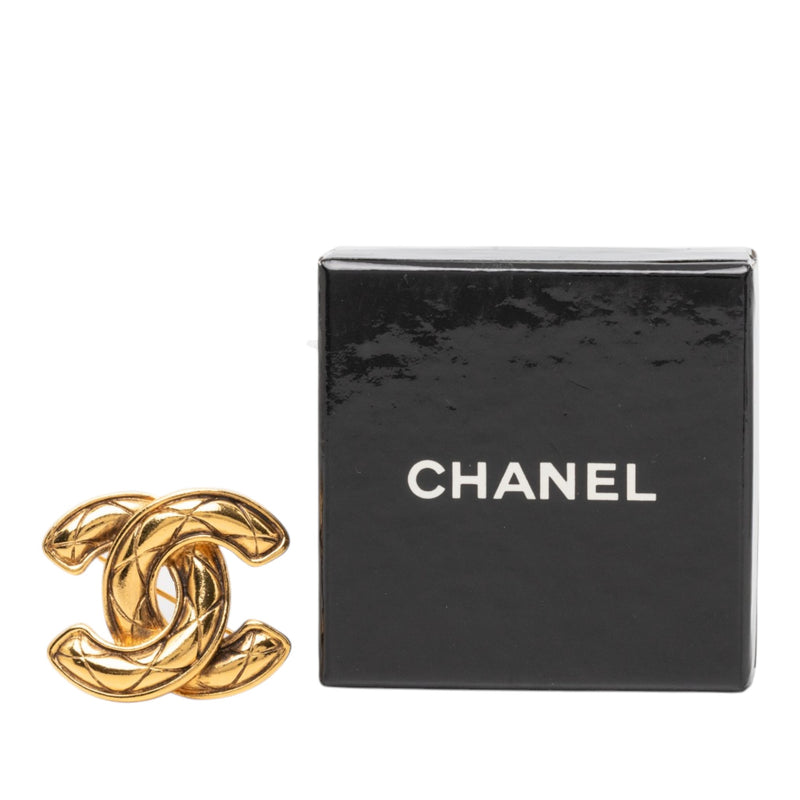 CC Gold Plated Quilted Brooch - Image 4