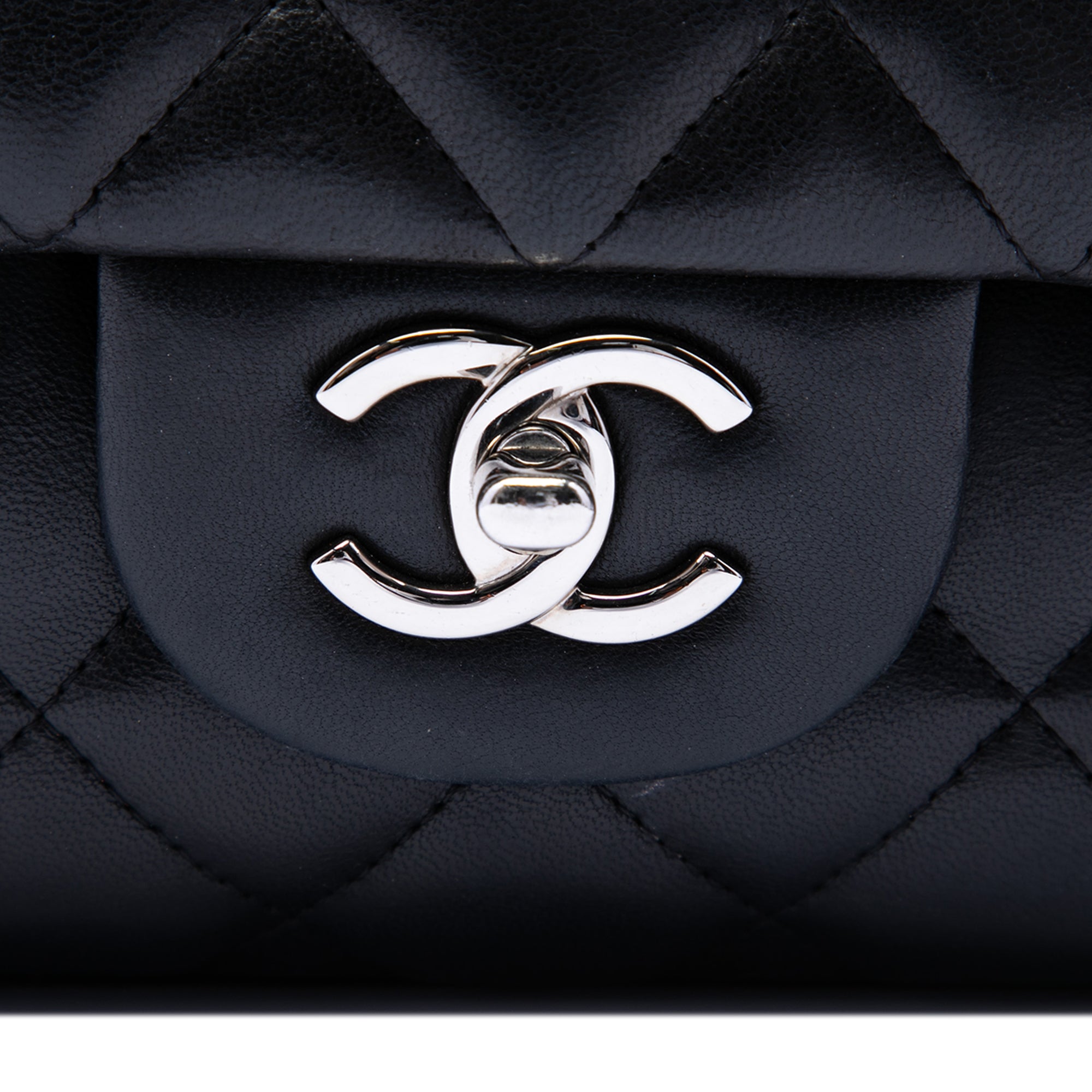Jumbo Classic Lambskin Double Flap - Image 5
