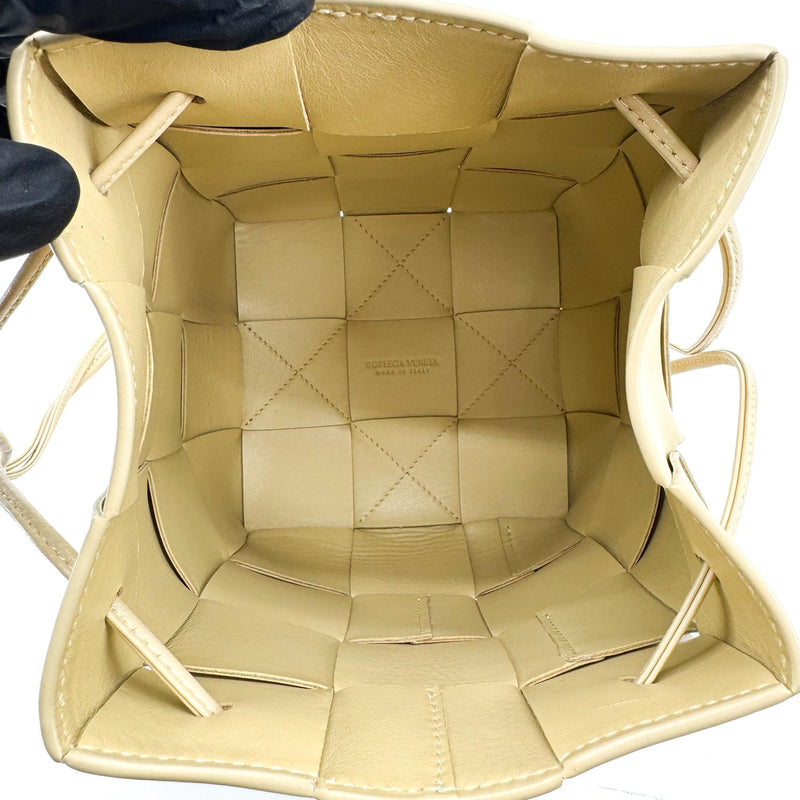Bottega Veneta Cassette Leather Beige Bag