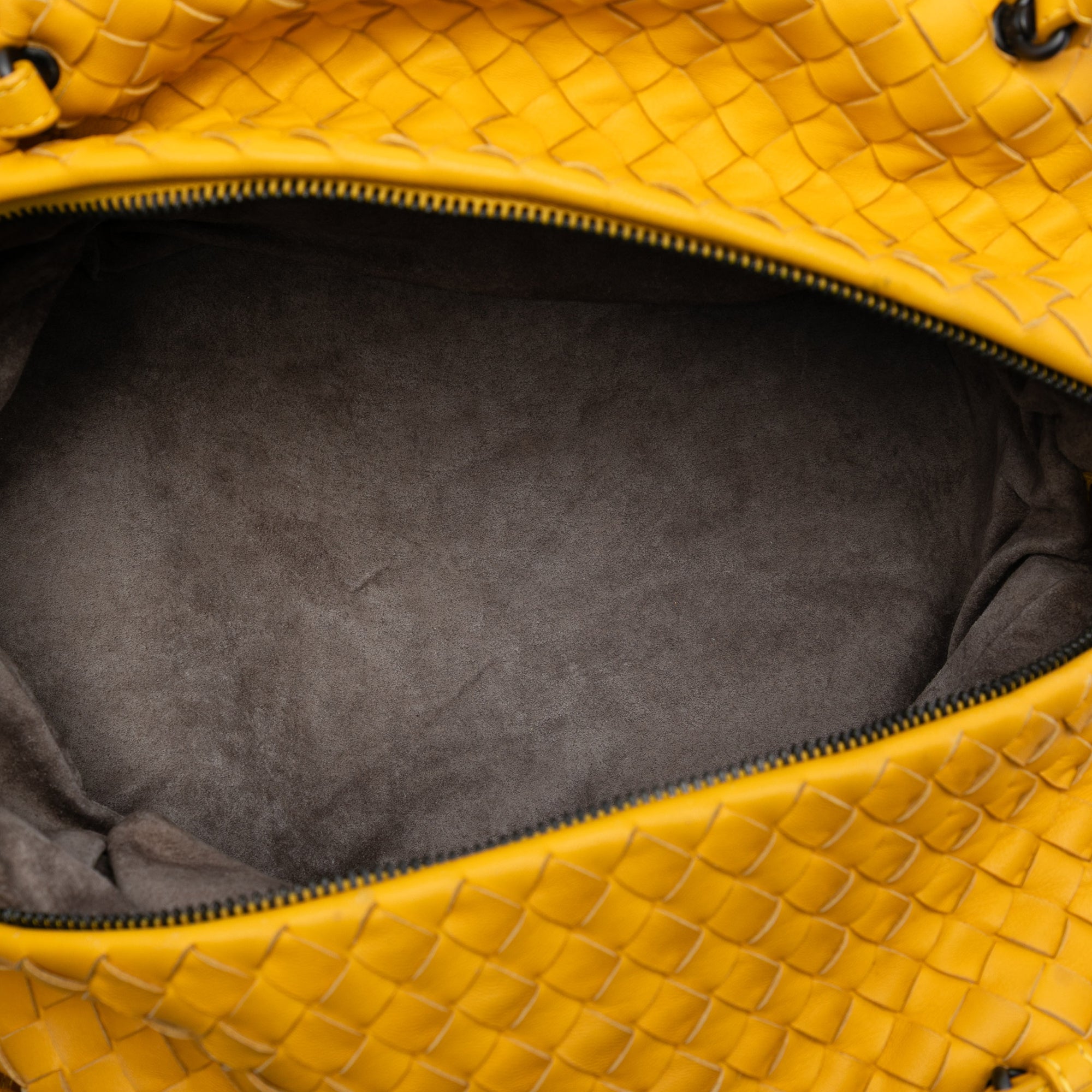 Nappa Intrecciato Cube Crossbody - Image 4