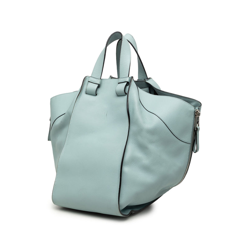 Medium Leather Hammock Satchel - Image 2