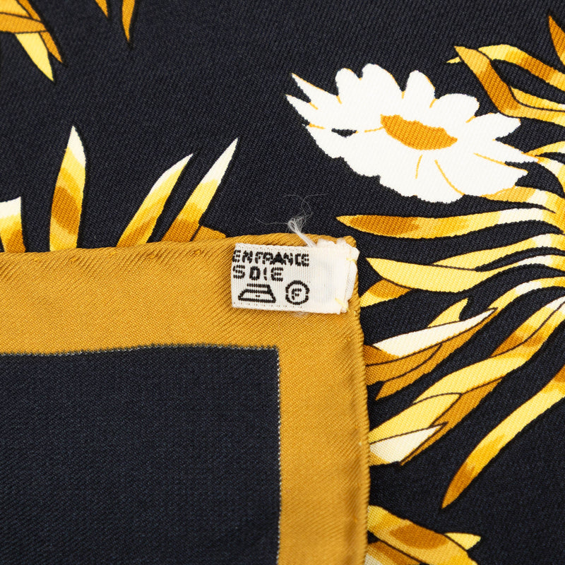 Fleurs et Carlines Silk Scarf 90 - Image 6