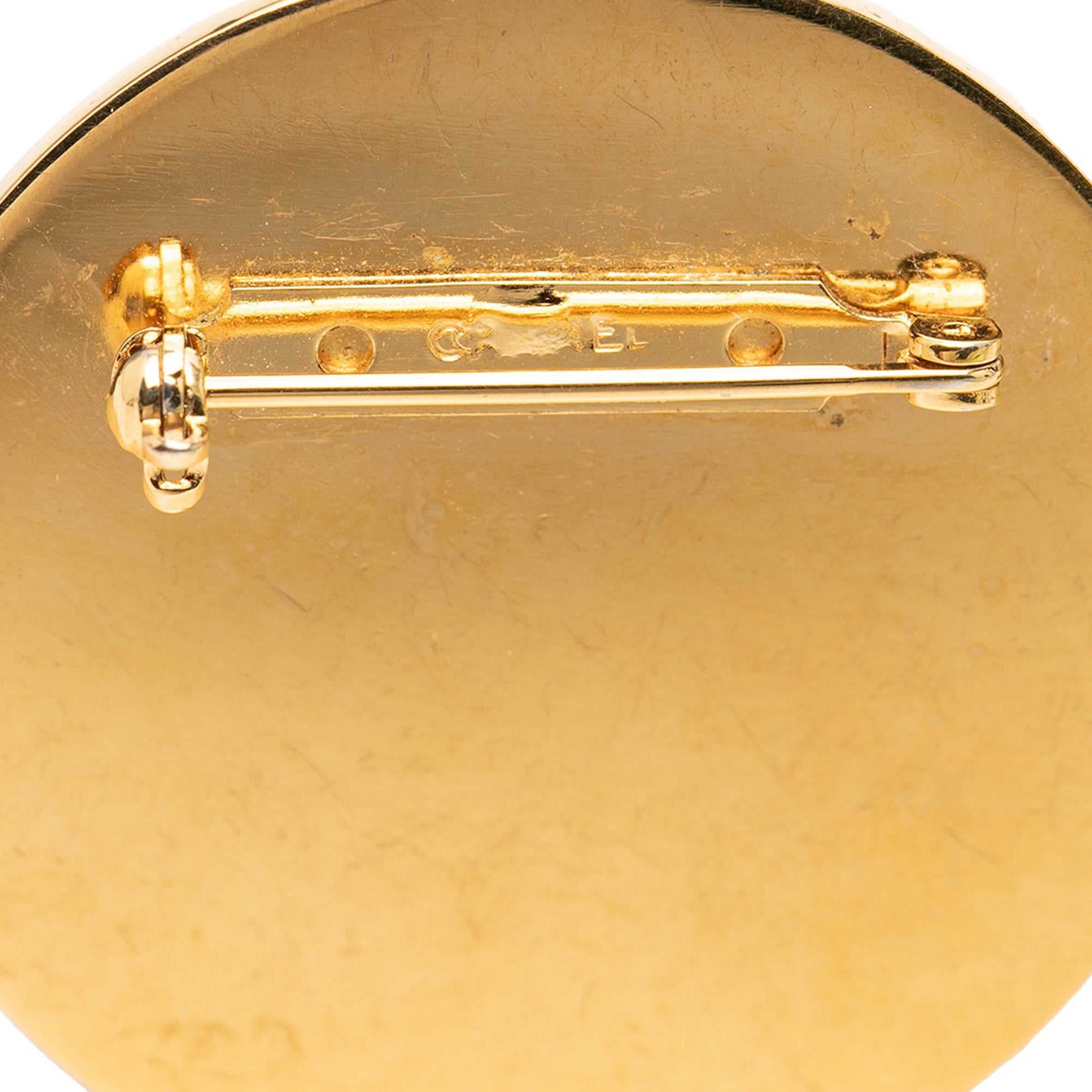 CC Gold Plated Enamel 31 Rue Cambon Brooch - Image 3