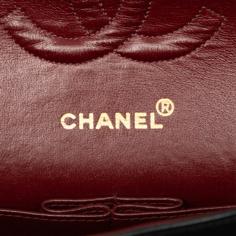 Medium Classic Chevron Lambskin Double Flap - Image 5