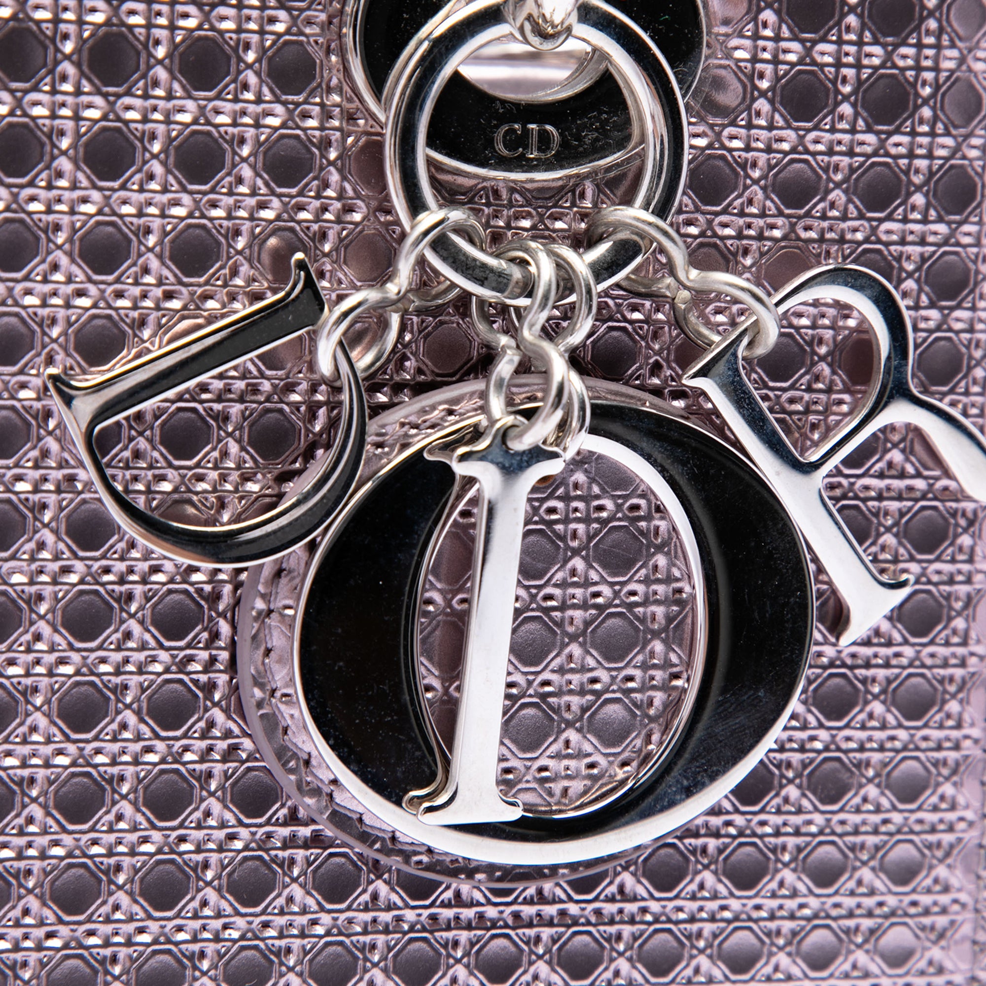 Medium Metallic Patent Microcannage Lady Dior - Image 5