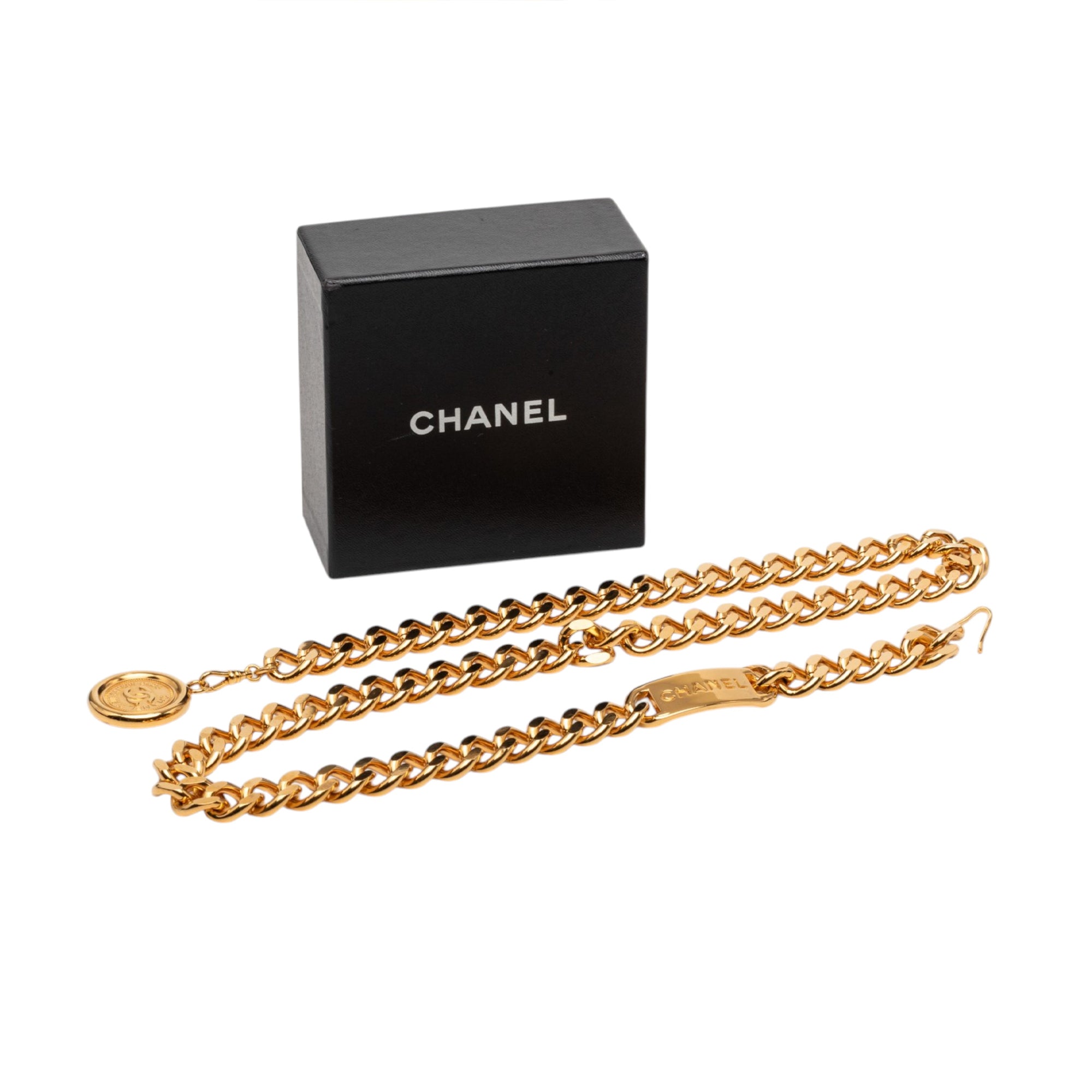 CC Gold Plated 31 Rue Cambon Medallion Chain Belt - Image 5