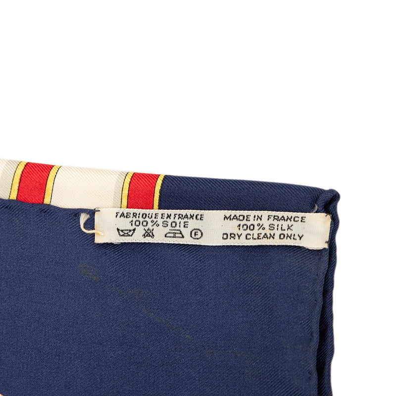 Qu Importe le Flacon Silk Scarf 90 - Image 8