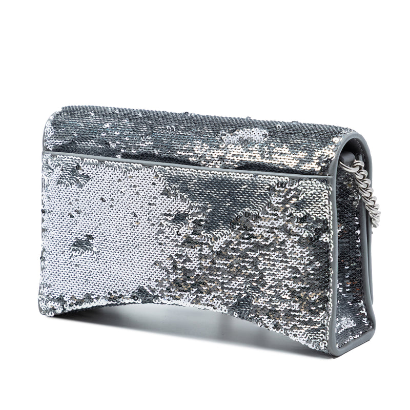 Nappa Sequin Hourglass Wallet on Chain - Image 2