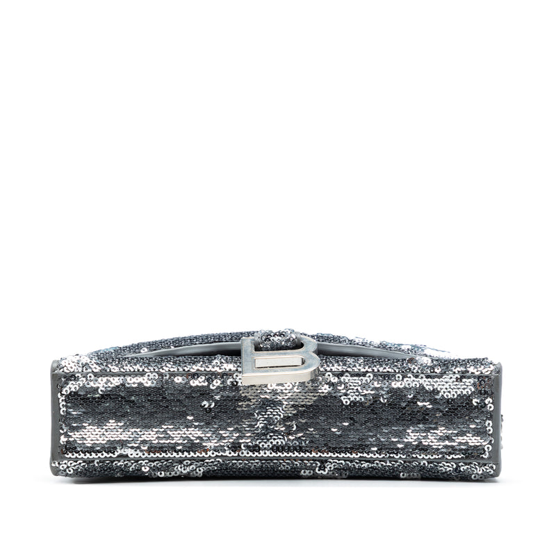 Nappa Sequin Hourglass Wallet on Chain - Image 3