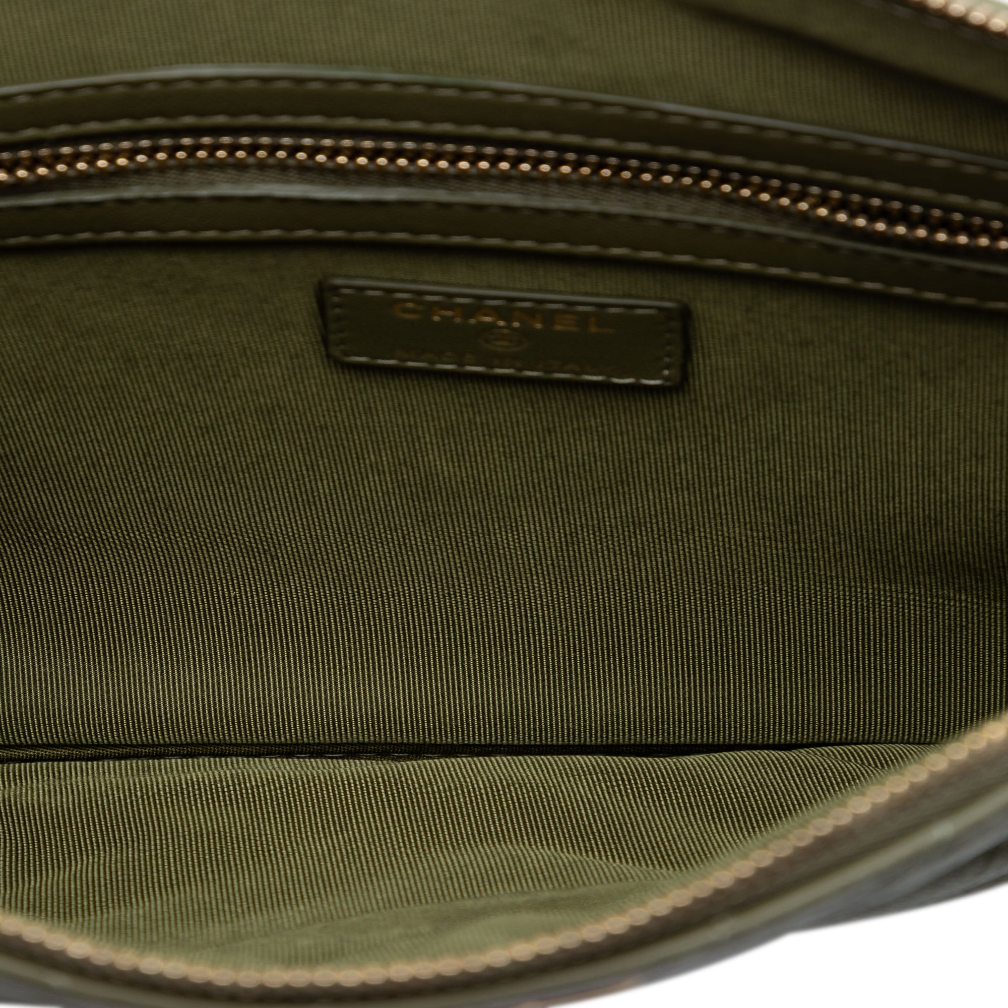 Medium Chevron Calfskin O Case Clutch - Image 4
