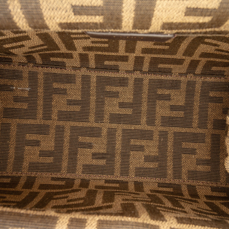 Small Shearling Fendi First Crossbody - Image 4
