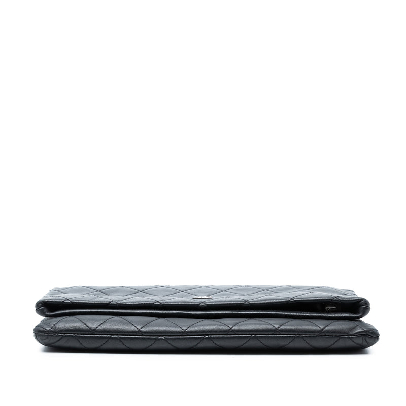 Quilted Lambskin CC Beauty Foldover Clutch - Image 3
