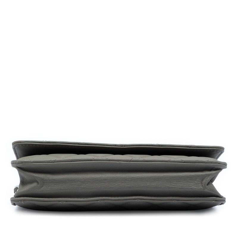 CC Quilted Lambskin Incognito Wallet On Chain - Image 3