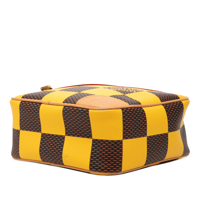 Damier Pop Chess Messenger - Image 3