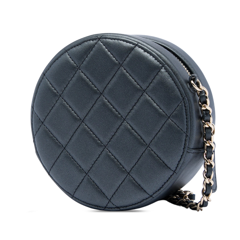 CC Quilted Iridescent Lambskin Pearl Round Clutch with Chain - Image 2