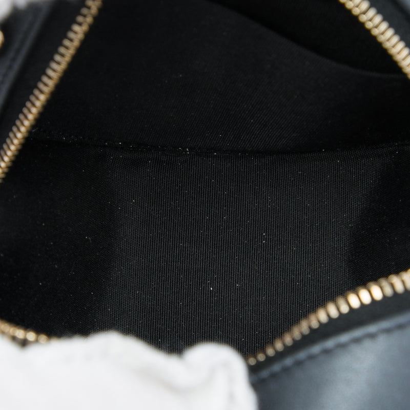 CC Quilted Iridescent Lambskin Pearl Round Clutch with Chain - Image 4