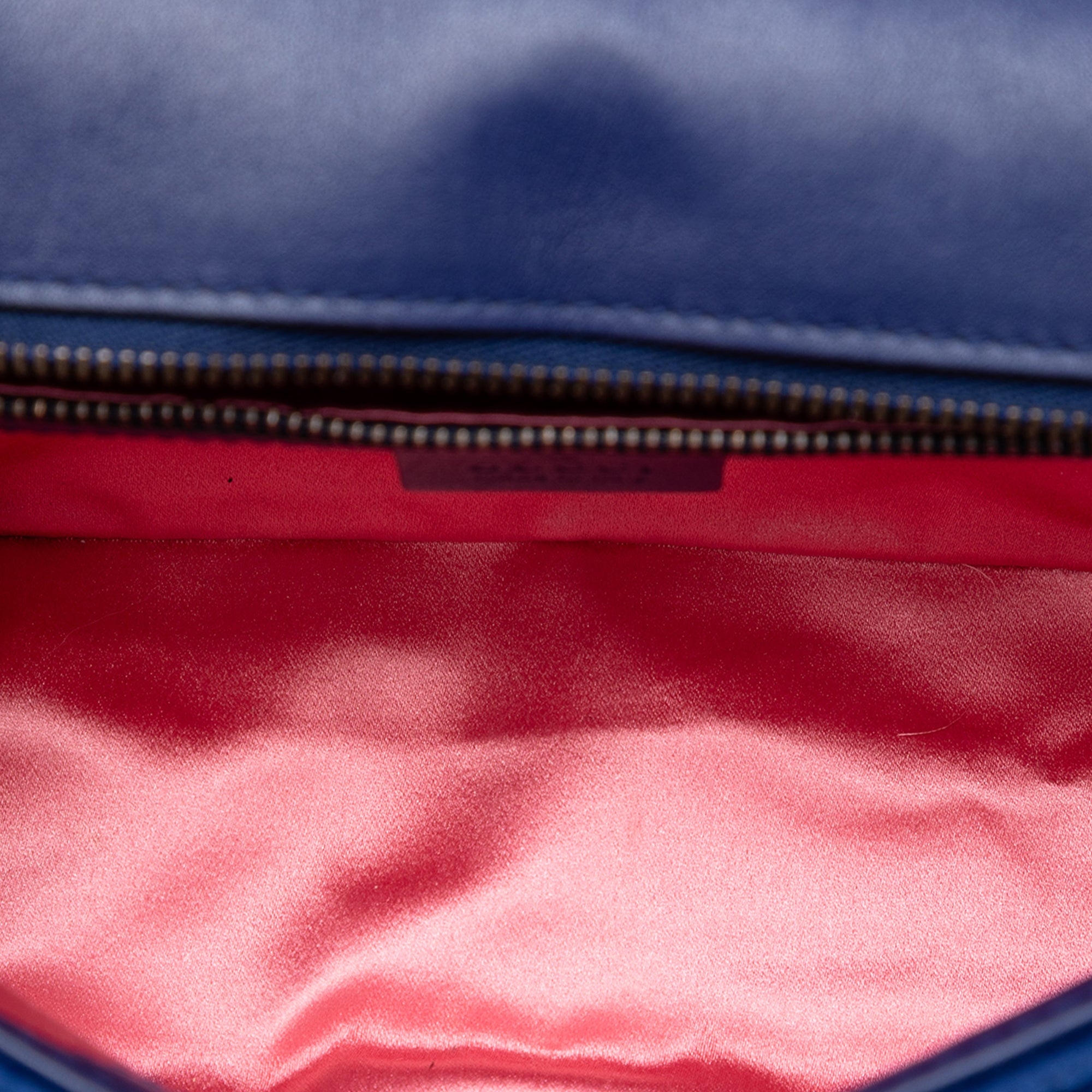 Medium GG Marmont Matelasse Velvet Shoulder Bag - Image 4
