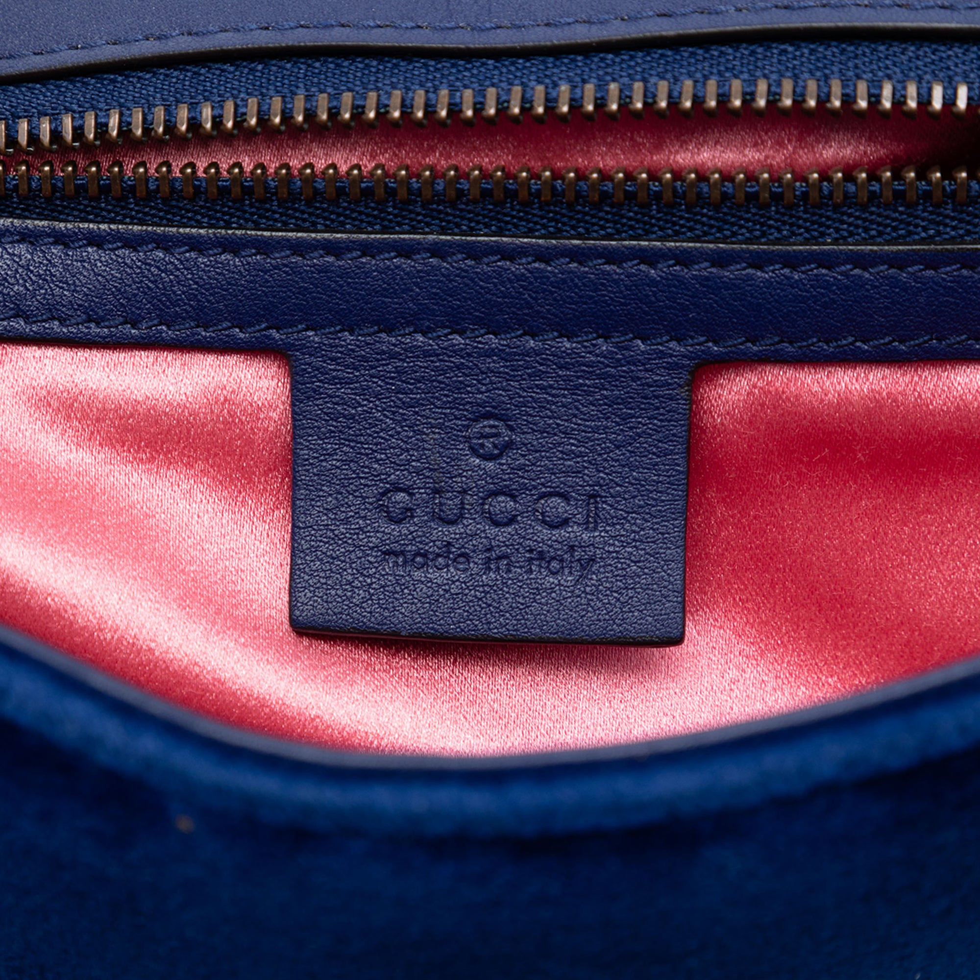 Medium GG Marmont Matelasse Velvet Shoulder Bag - Image 5