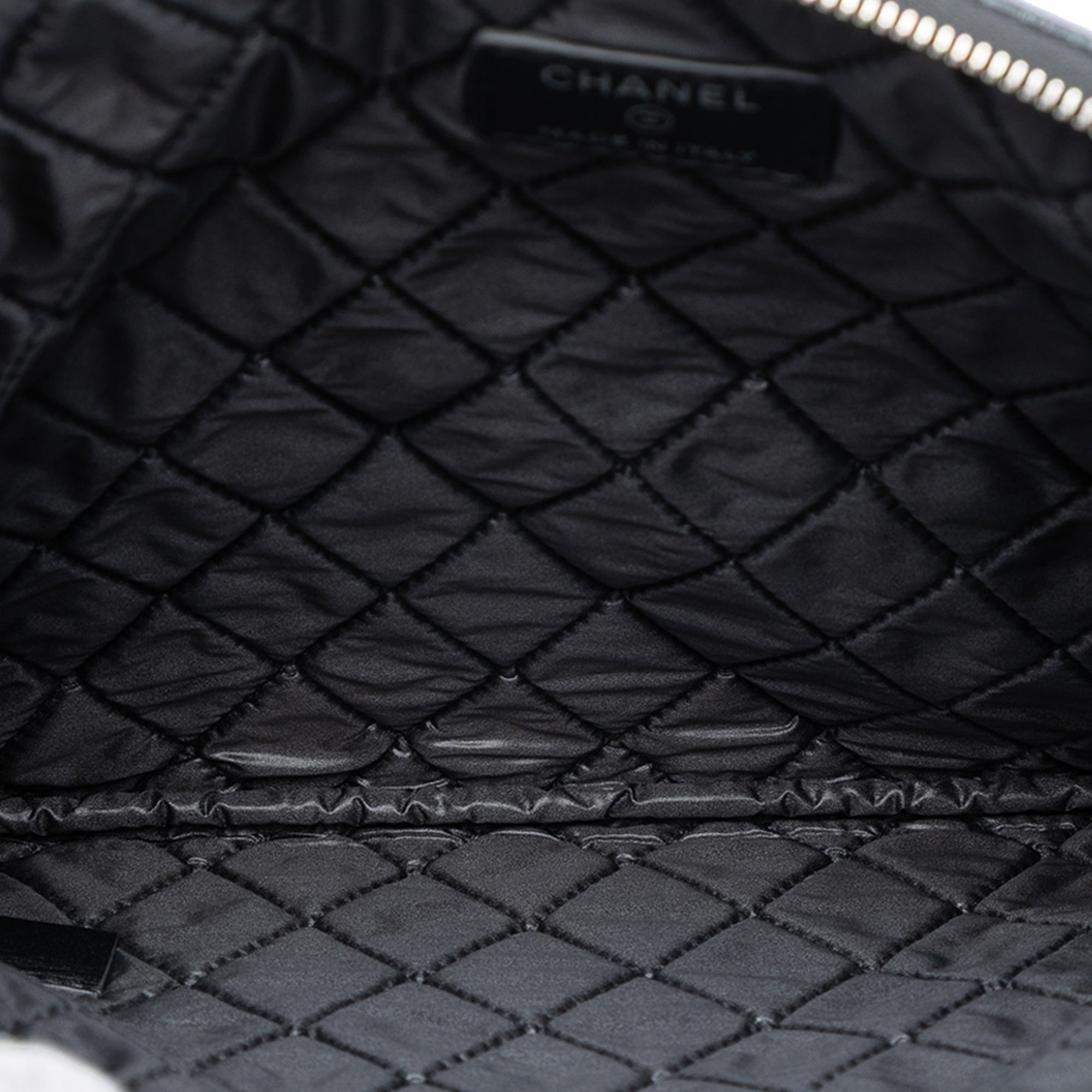 Medium CC Quilted Caviar O Case Clutch - Image 4