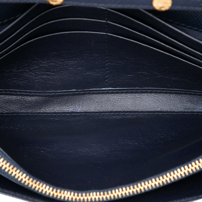 Saffiano Lux Wallet On Chain - Image 4