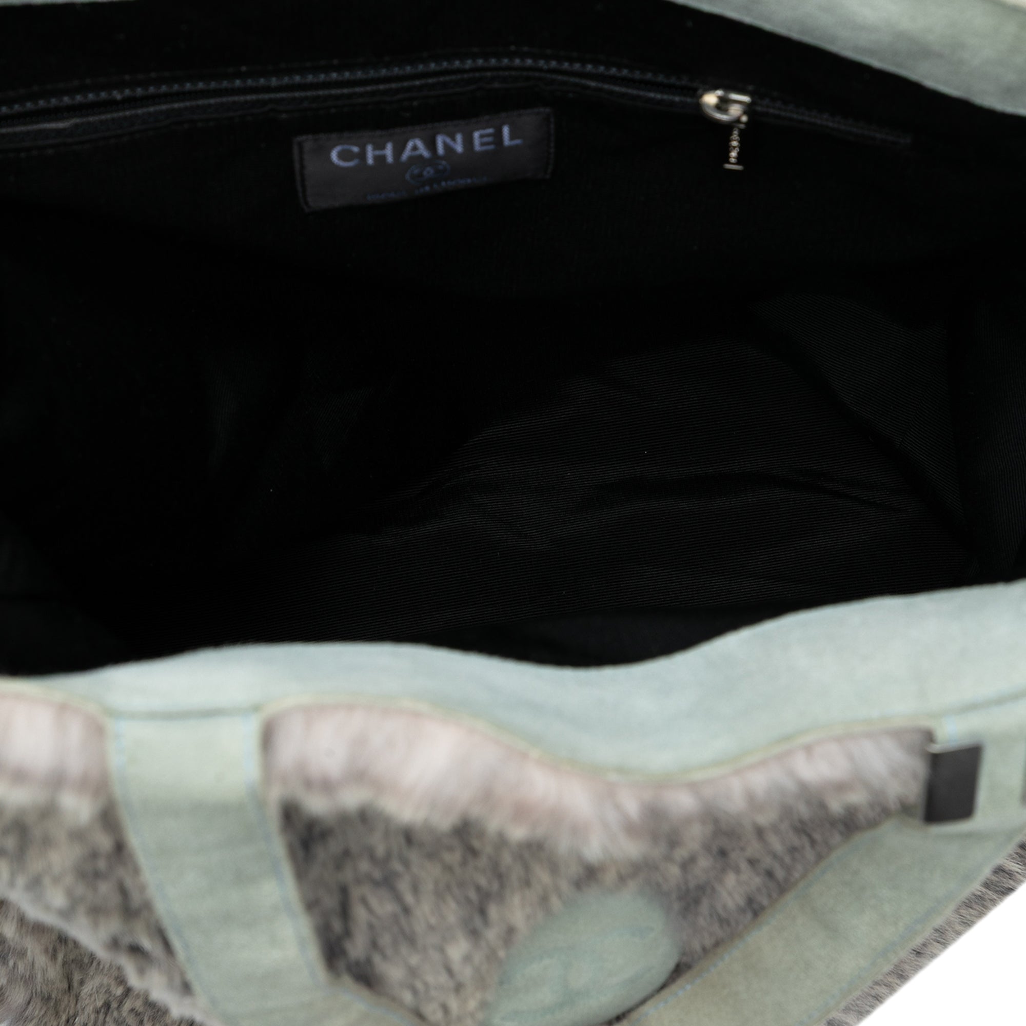 CC Lapin Fur Tote - Image 4