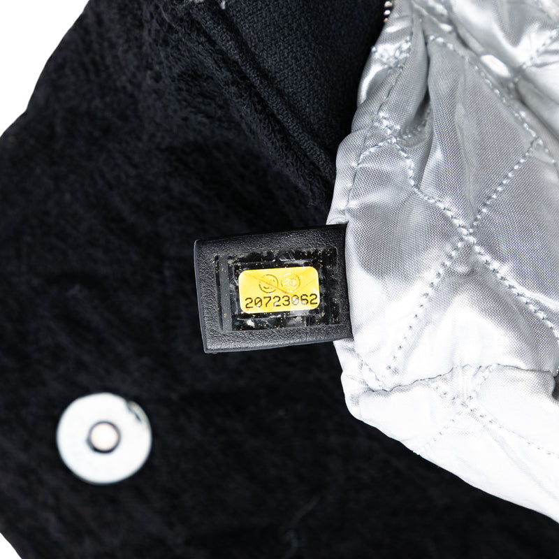 CC Quilted Terry Cloth Flap - Image 5