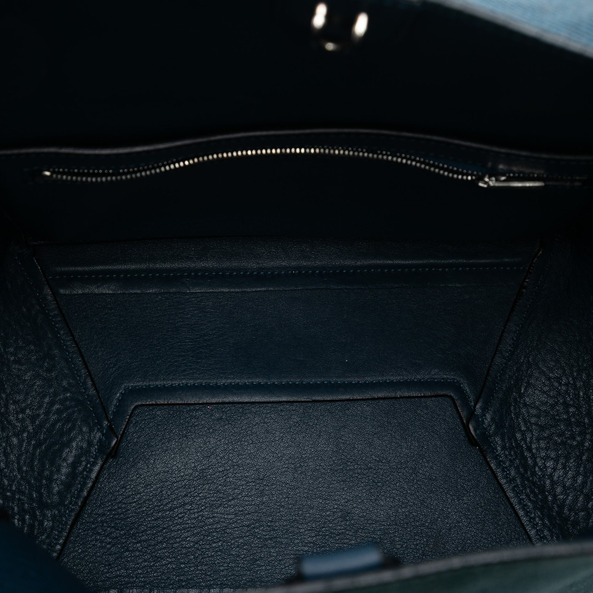 Medium Suede Seau Sangle Bucket Bag - Image 4