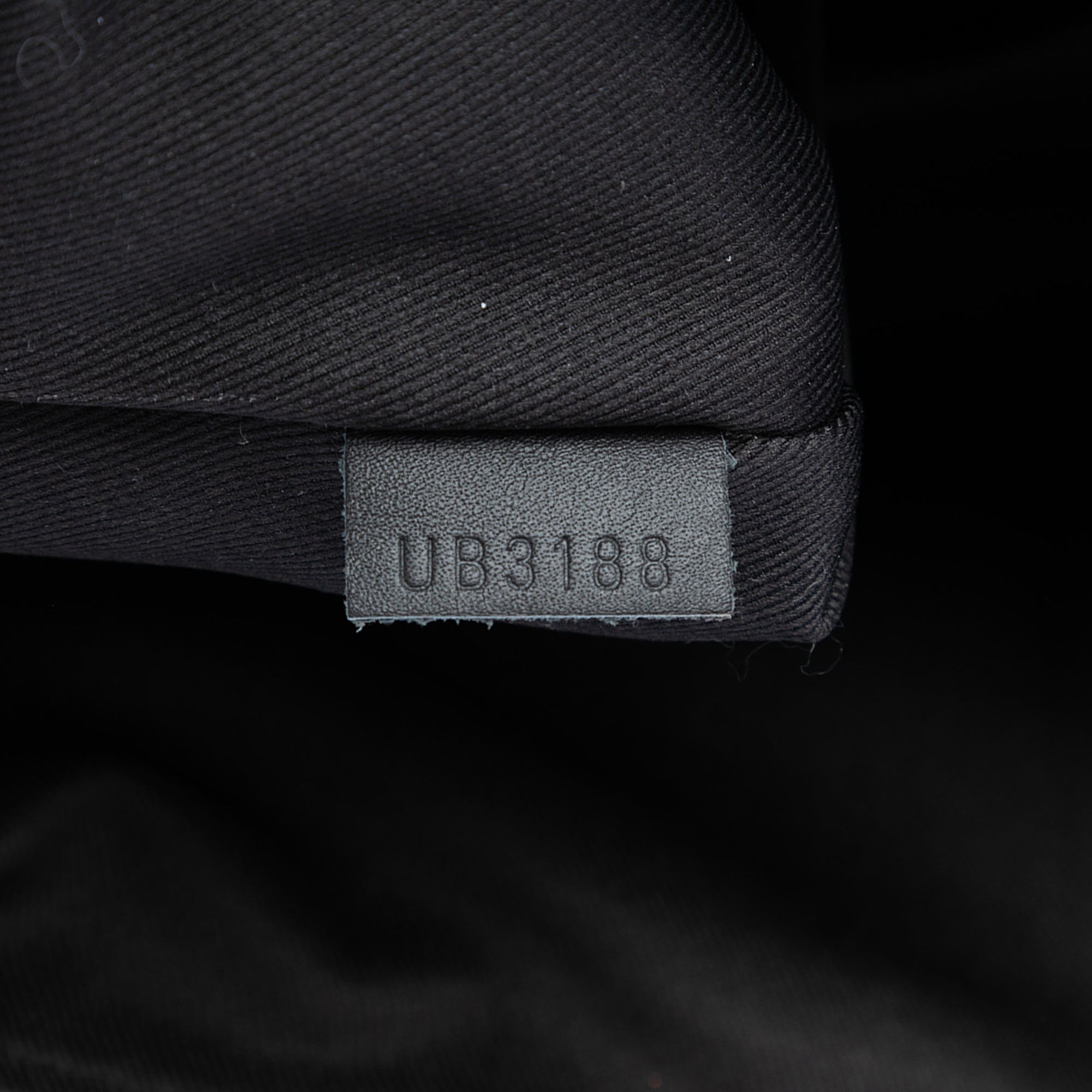 Monogram Shadow Discovery Pochette - Image 6