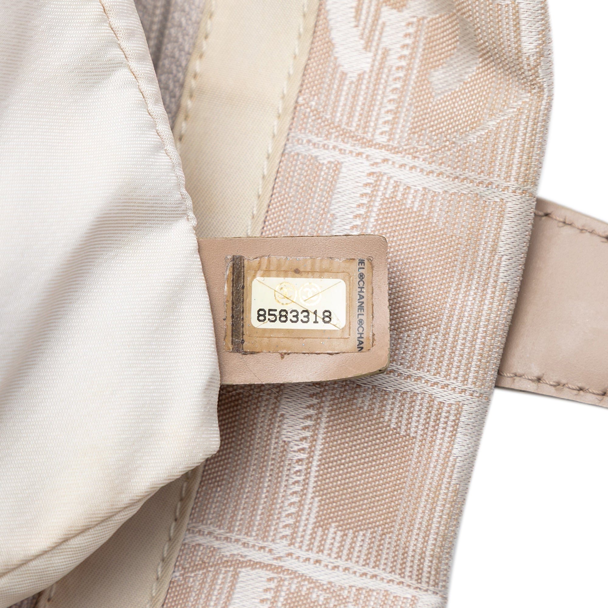New Travel Line Nylon Tote - Image 6