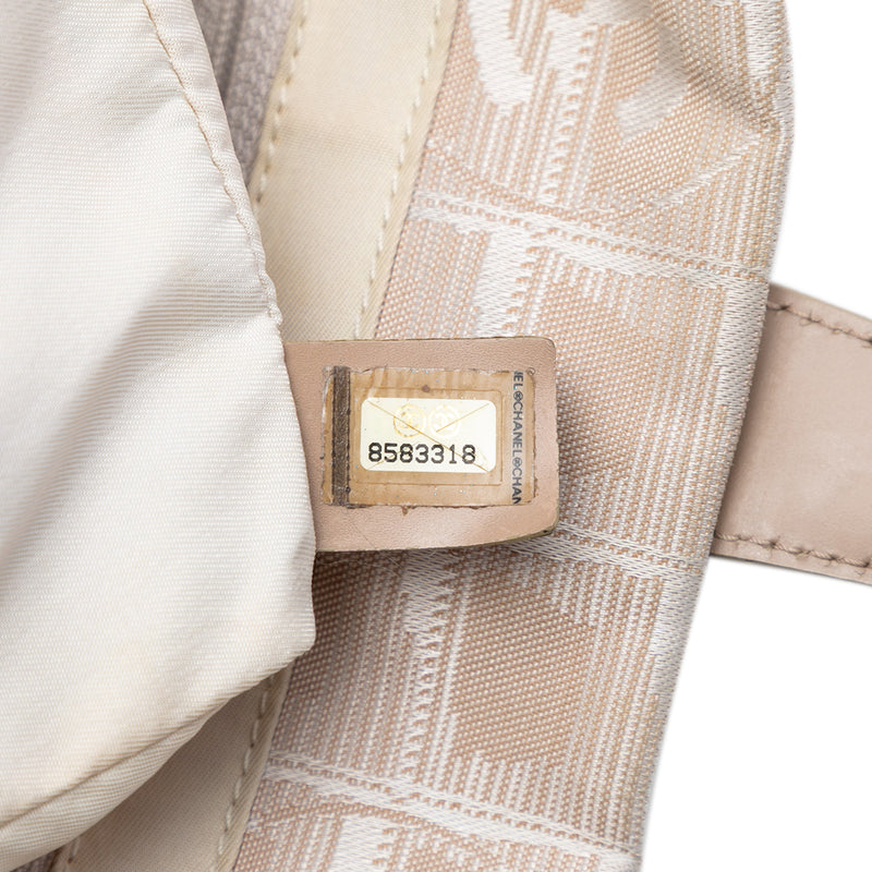 New Travel Line Nylon Tote - Image 6