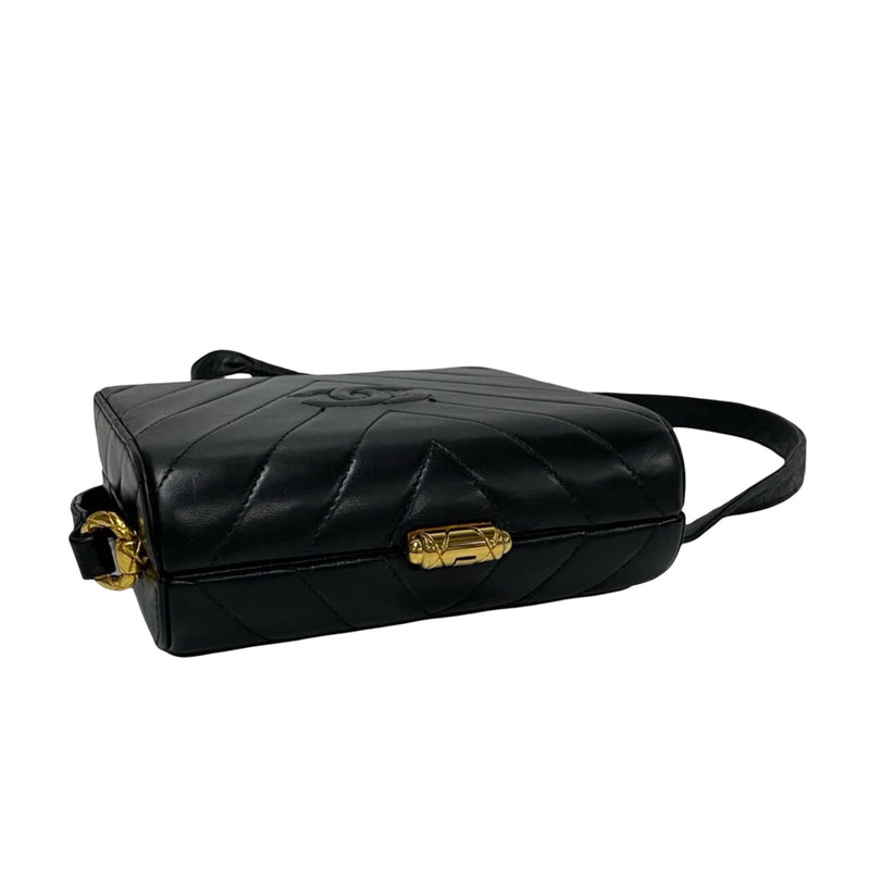 CC Chevron Lambskin Box Crossbody - Image 12